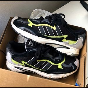 Adidas Temper Run Core Black Glow